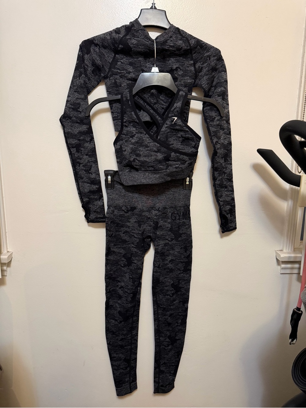 Gymshark Black Camo Seamless Leggings & Crop Top Set